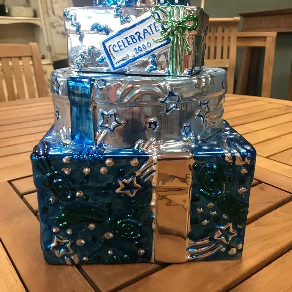 Cookie jar. Vintage.  Y2K year great condition - Picture 2 of 7